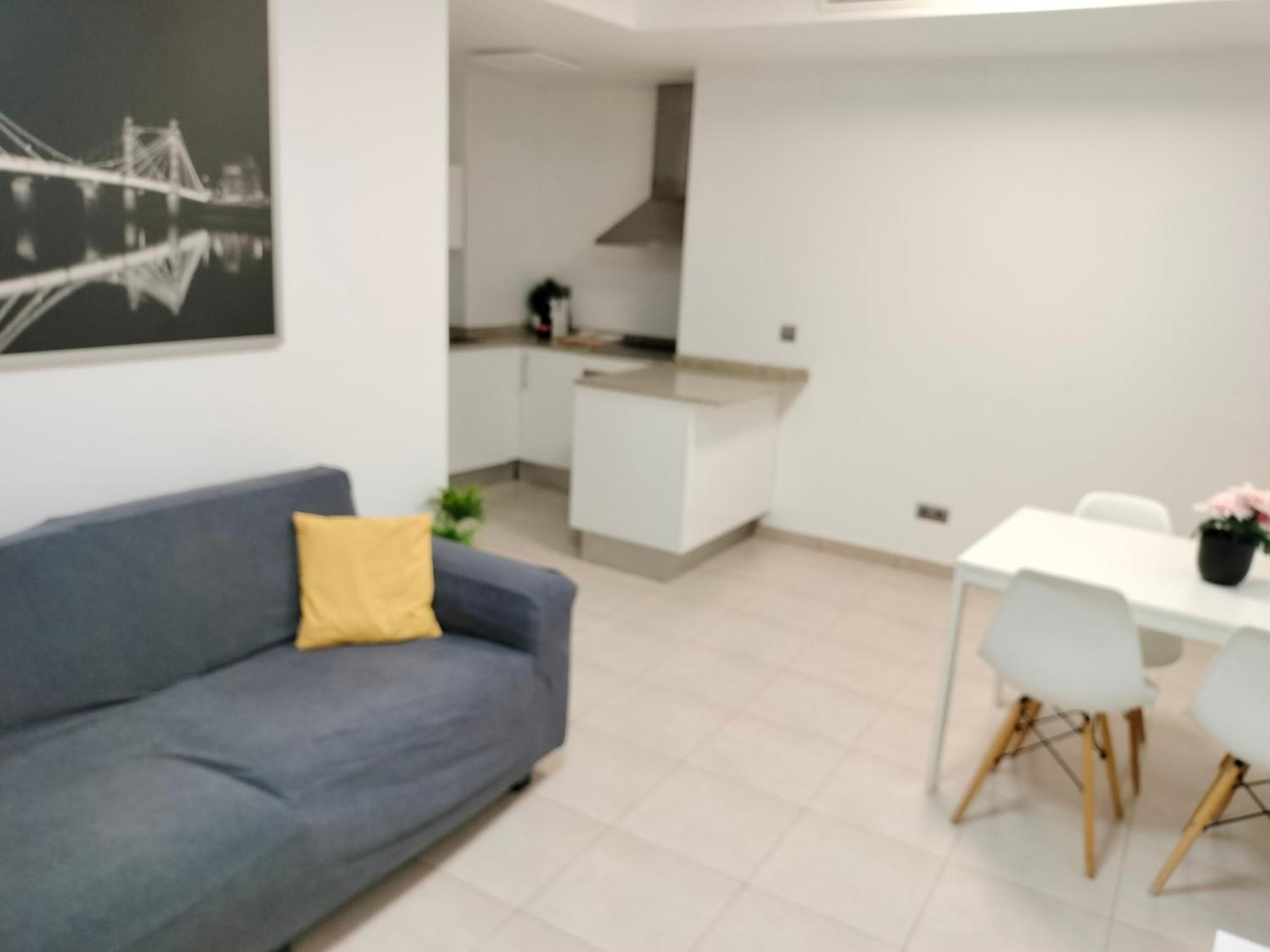 Apartaments Puigcardener 1 曼雷沙 外观 照片